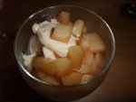 Vanilla ice-cream with sweetened apple