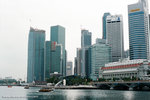 looking out from the Esplande side to the Merlion sqaure
