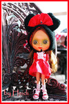<style type="text/css">
body 
{
background-image: 
url("http://www.fotop.net/albums/beingheidi/beingheidi24/88_G.jpg");
background-repeat: 
no-repeat;
background-attachment: 
fixed;
background-position: 
left top
}
</style>