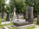 Since its founding 

in 1786 only the richest & outstanding people were buried here.