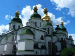 In between the Arsenalna‎ metro & Kyivo-Pechers'ka Lavra