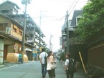 In the street of Kyoto and 4 of us�x<br>�ʳ��󨤩M�ڭ�4 ��
