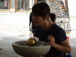 <font color=tan>>>Prague</font><BR>Drinking water.......how does it goes?�x<br>�j�b���W�����q��ӨөO?