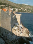 <font color="tan">>>Day 2</font><BR>city wall with people from cruise swimming�x<br>�L�Ѥ~���p�����p�a?!