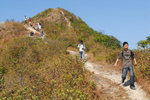 
陳東依然一馬當先, 佢自稱每日番屋企要行十幾層樓梯, 行呢d山濕濕碎喎 :woo: