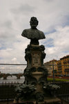 Monument on Ponte Vecchio