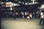 F1090004