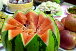 watermelon cutting by jiah's dad