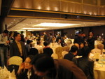 座席三