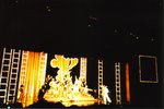 05DEC2-02