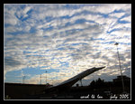 the sky was SOOOO beautiful when i arrived at london that morning...