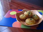 blueberry cornmeal muffin 20050803