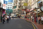 ���Ĥ@�ӵ�f�४�N�Y�����D (Turn left when meet Yun Ping Road)-> 