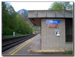 The quiet train platform of Stubing