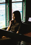 
Contax Aria, 
        Carl Zeiss Planar 1.4 / 85 T* AEG, 
        Kodak Supra  800, Push 2.5, 
        Epson 4870
