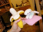 March09 banana and kitten