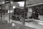F1000037