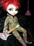 hide_new_shoes_2