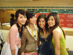 4 girls