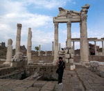 ��þ�ؿv-Pergamon