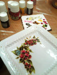 ����W��: draw on dishes with golden outline - before baking