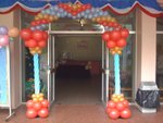 Twisting arch 8'(H)x6'(W) HK$1800