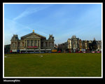 16 - �ժ��]�s��(Museumplein)II�G�b���i���S���������n�a�a�A�W�ҬƤj�A�H���n�ӻ��ӬO�����̤j���s��