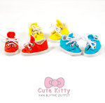 S0023a	Orange Shoes	US$8.5	,
S0023b	Yellow Shoes	US$8.5	,
S0023c	Blue Shoes	US$8.5	
