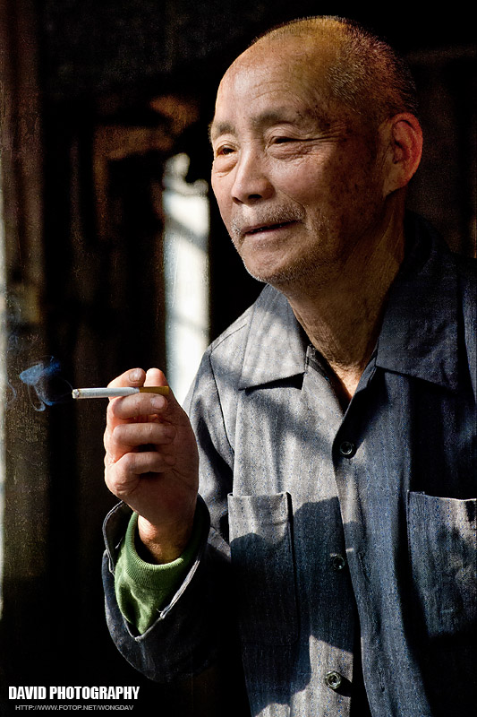 http://images5.fotop.net/albums5/wongdav/tongmei/DSC_0219.jpg