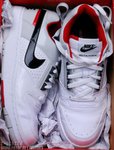 NIKE �B�ʾc