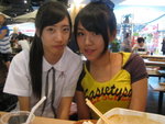 1/9` lunch @ apm wif joyce. yan, fong!!! ^^ haha, joyce�J�slook!