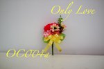 

OC004 - 紅色茶玫配小菊襟花/手花 原價$28 現等價$18