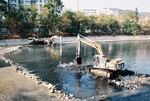 F1000023