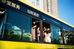 we arrived &#20044;&#40065;木&#40784; already.  this was a public bus and they were always full of people.  &#20044;&#40065;木&#40784; was quite a modern city.  up to here, I already had my left toe run over by the car.