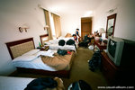 &#21326;鑫大酒店, our four beds bedroom.  we requested for an extra mattress so we could all fit in there.