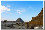 孟考王金字塔
The Pyramid of Menkaure