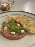 生牛肉他他$178