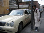 因為德國的taxi全是白色的Benz!!!!!