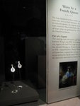 睇完恐龍行到Gems & mineral館-這是法國瑪莉皇后Marie的耳環