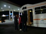 好不容易用二波開車法揸到Blenheim,britz佰伯在這24小時開放的mobil油站門口,終於再走不動了!!!
