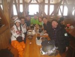 再來一張大合照-右至左-snowboard高手Eric和Ronald,北京小姐,Ski高手Peter和David~好高興認識您們啊~