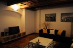 累了~早點回Apartment休息~再欣賞下呢間屋先~!