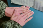 Kaki's hand became old women's hands!! very dry!!