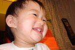15 個月至出第5及第6隻牙仔 ... 超難影 (DSCF1821)