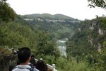 20041002-1332-16s