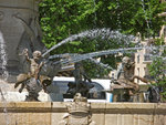 FONTAINE DE LA ROTONDE 1