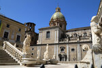 4X0A4911