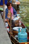 DAMNERNSADUAK FLOATING MARKET 11