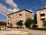 P1466937