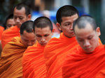 GIVING ALMS TO THE MONK_4